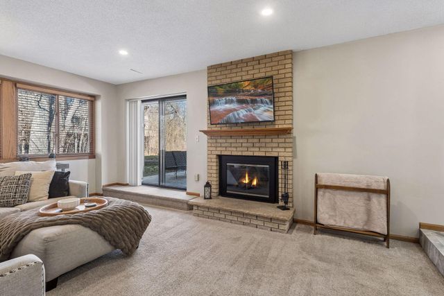 1811 Yuma Lane N, Plymouth, MN 55447