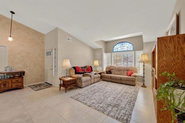 5179 Via Mindanao, Oceanside, CA 92057