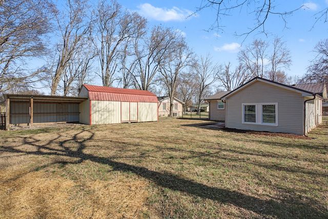 110 Green Meadow Dr, Gallatin, TN 37066