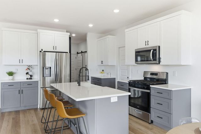 120 E Chloe Lane, Republic, MO 65738