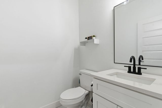 120 E Chloe Lane, Republic, MO 65738