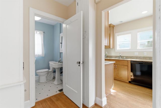 686 S Tuxedo Ave, Stockton, CA 95204