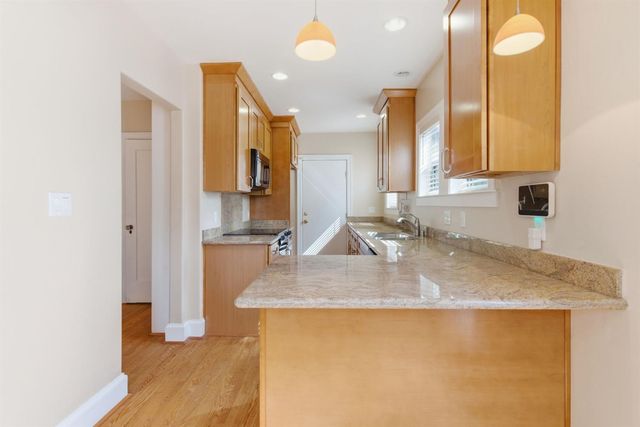 686 S Tuxedo Ave, Stockton, CA 95204