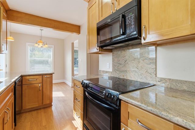 686 S Tuxedo Ave, Stockton, CA 95204