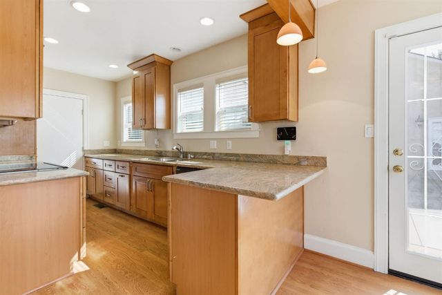 686 S Tuxedo Ave, Stockton, CA 95204