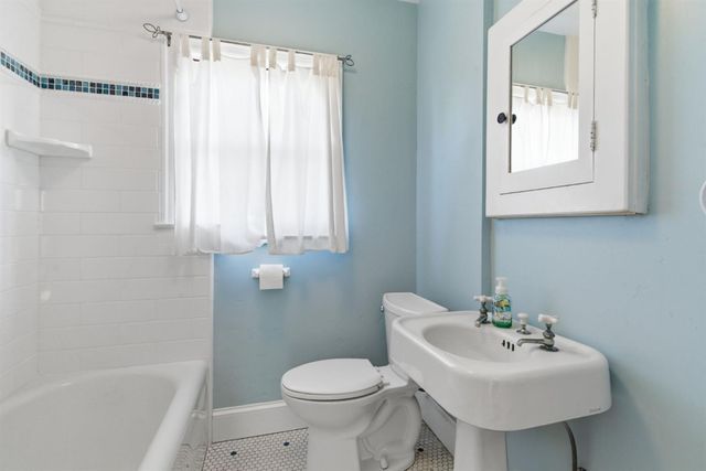 686 S Tuxedo Ave, Stockton, CA 95204