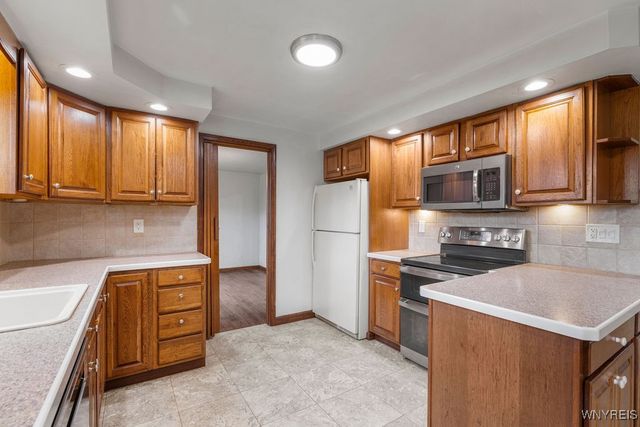 4822 East Eddy Drive, Lewiston, NY 14092