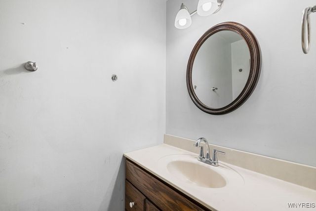 4822 East Eddy Drive, Lewiston, NY 14092