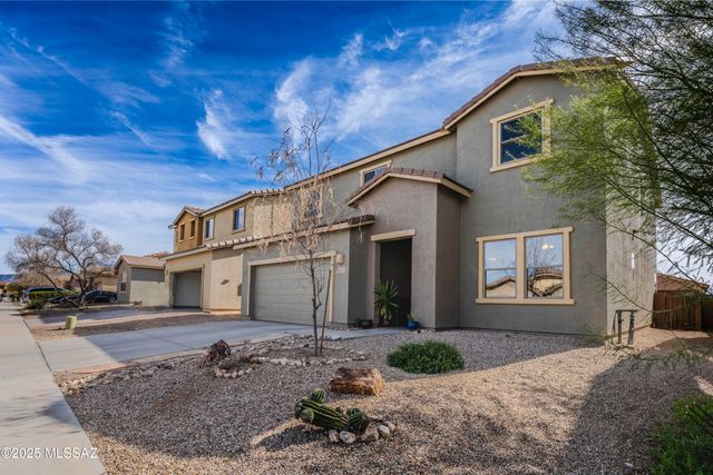 1042 E Madera Grove Lane, Sahuarita, AZ 85629