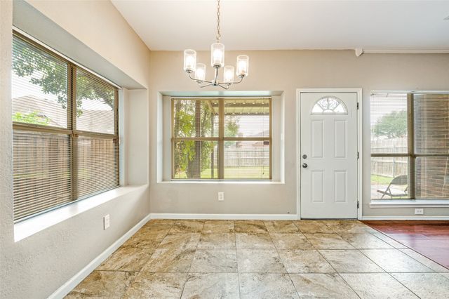 870 raintree Lane, Desoto, TX 75115