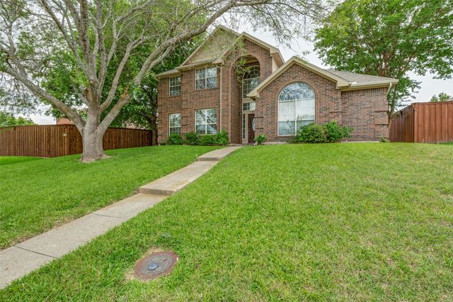 870 raintree Lane, Desoto, TX 75115