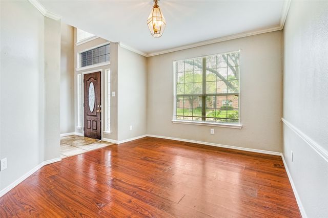 870 raintree Lane, Desoto, TX 75115