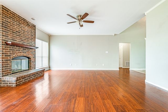 870 raintree Lane, Desoto, TX 75115