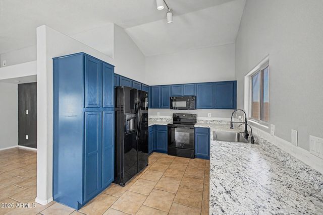 9234 W BERYL Avenue, Peoria, AZ 85345