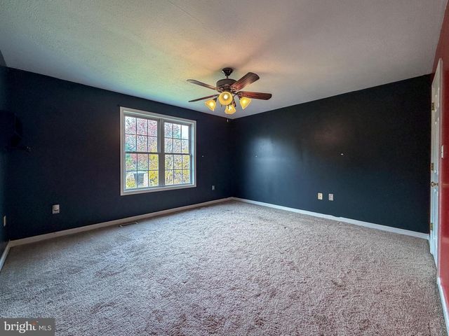 380 WENDOVER DR, Bunker Hill, WV 25413