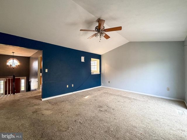 380 WENDOVER DR, Bunker Hill, WV 25413