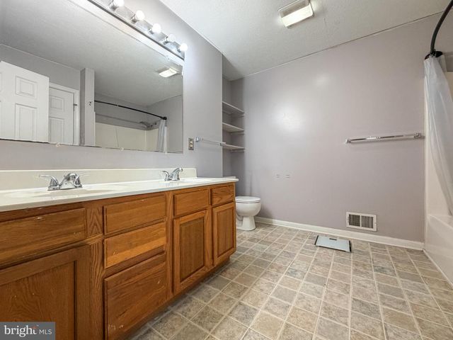 380 WENDOVER DR, Bunker Hill, WV 25413