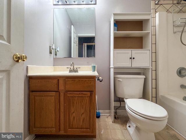 380 WENDOVER DR, Bunker Hill, WV 25413