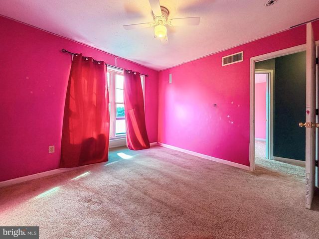 380 WENDOVER DR, Bunker Hill, WV 25413