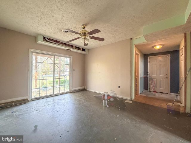 380 WENDOVER DR, Bunker Hill, WV 25413