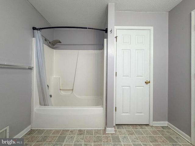 380 WENDOVER DR, Bunker Hill, WV 25413