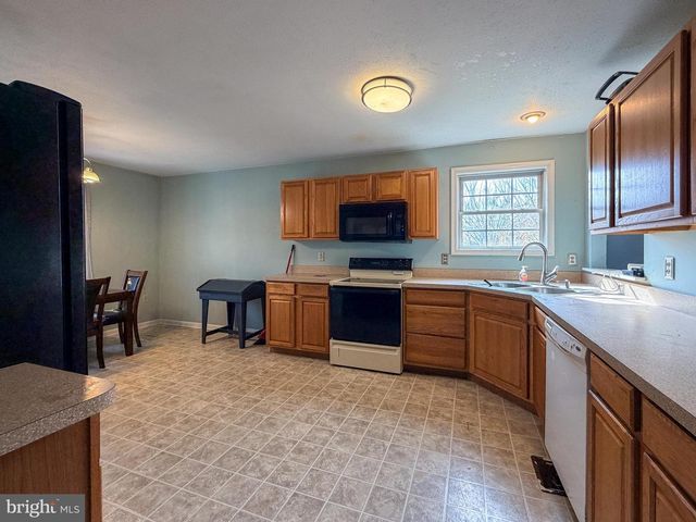 380 WENDOVER DR, Bunker Hill, WV 25413