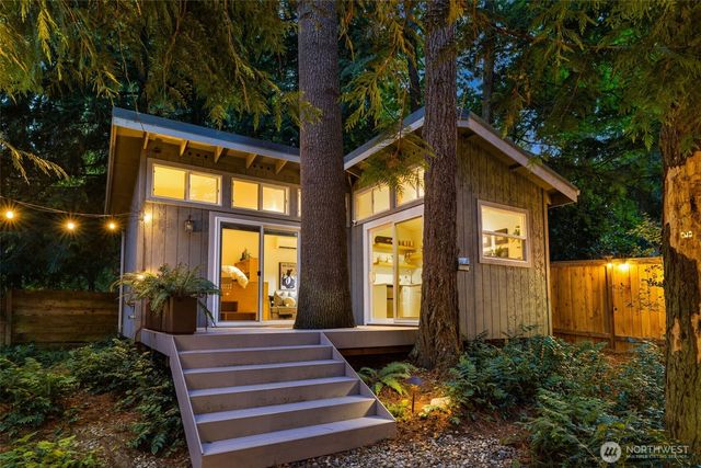13347 12th Avenue NE, Seattle, WA 98125