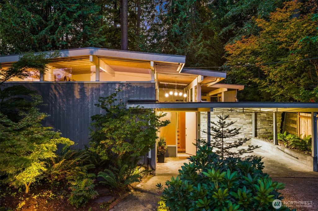 13347 12th Avenue NE, Seattle, WA 98125