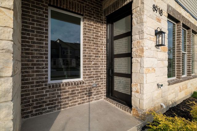 8918 Lowell Street, Rowlett, TX 75089