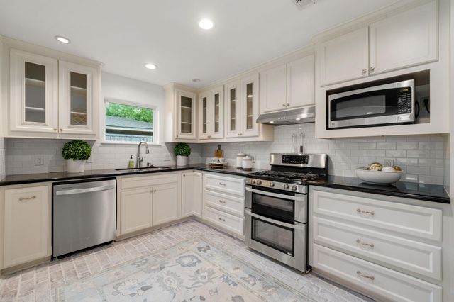 1602 Lamonte Lane, Houston, TX 77018