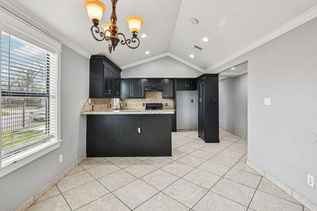 1409 Fairbanks Street, Houston, TX 77009