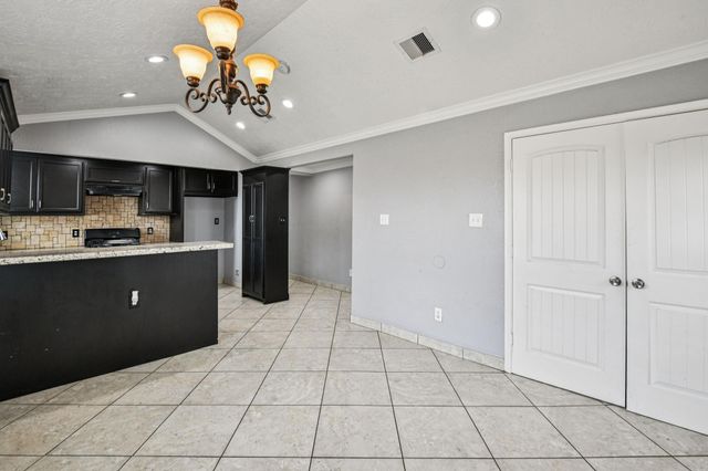 1409 Fairbanks Street, Houston, TX 77009