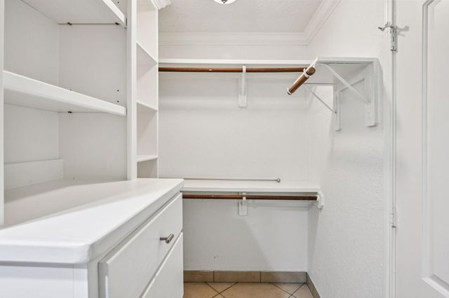 1409 Fairbanks Street, Houston, TX 77009