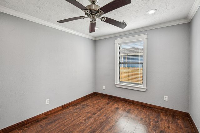 1409 Fairbanks Street, Houston, TX 77009