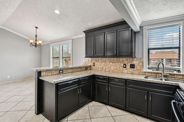 1409 Fairbanks Street, Houston, TX 77009