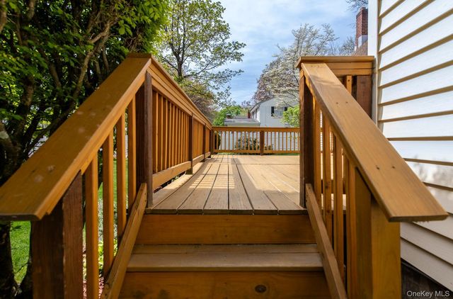 34 Appletree Drive, Rhinebeck, NY 12572