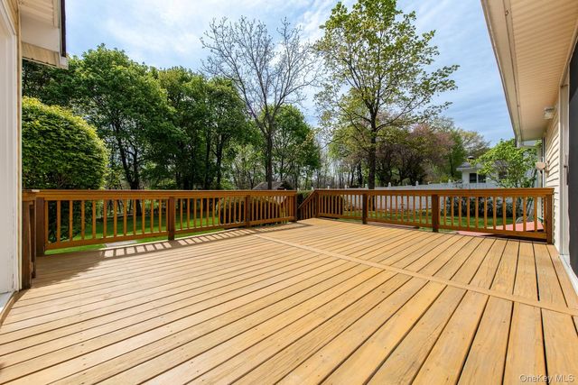 34 Appletree Drive, Rhinebeck, NY 12572