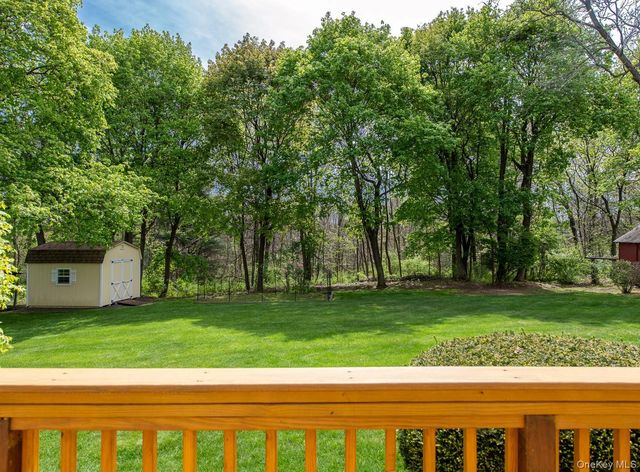 34 Appletree Drive, Rhinebeck, NY 12572