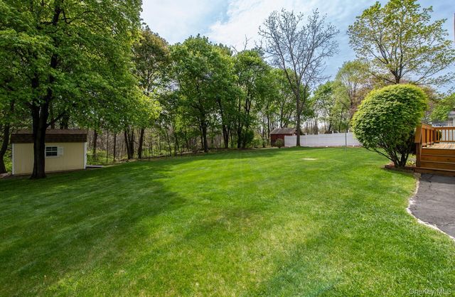 34 Appletree Drive, Rhinebeck, NY 12572