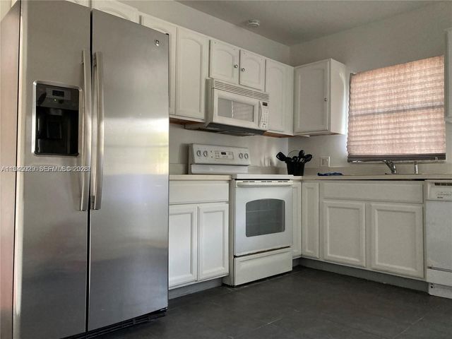 643 33rd St, West Palm Beach, FL 33407