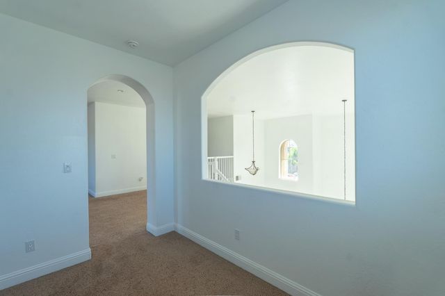 6120 N La Paz Avenue, Fresno, CA 93723