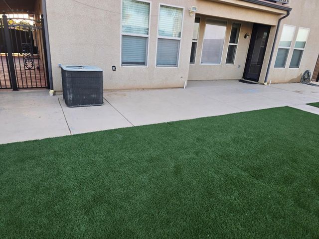 6120 N La Paz Avenue, Fresno, CA 93723