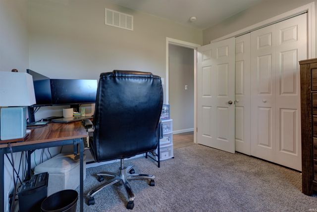 6855 Russell Place, Chandler, IN 47610