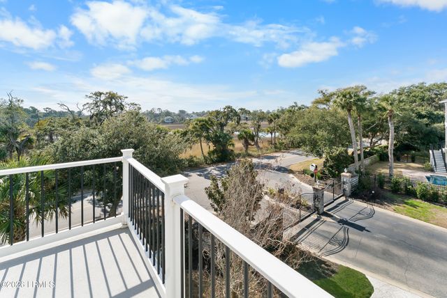 10 Shear Water Drive, Hilton Head Island, SC 29926