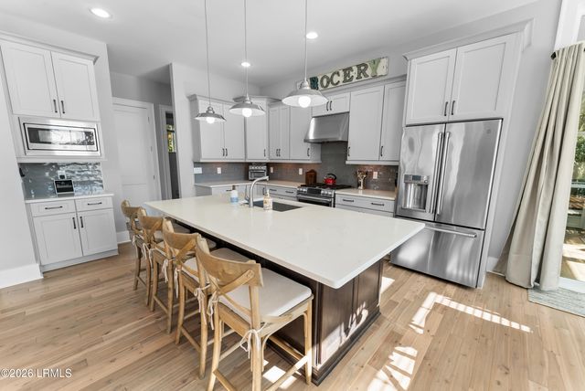 10 Shear Water Drive, Hilton Head Island, SC 29926