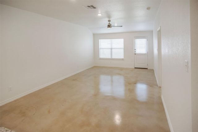 1261 Lehmann DR B, Copperas Cove, TX 76522