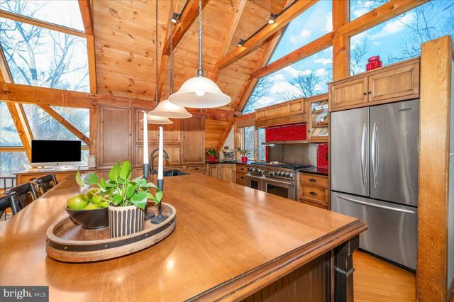 213 SHERWOOD RD, Cockeysville, MD 21030