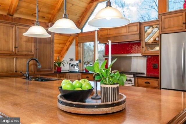 213 SHERWOOD RD, Cockeysville, MD 21030