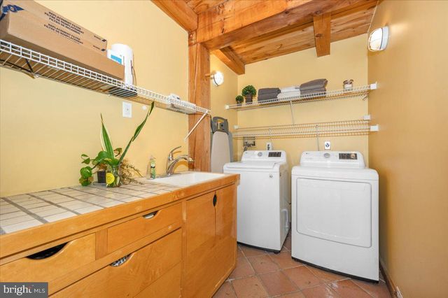 213 SHERWOOD RD, Cockeysville, MD 21030