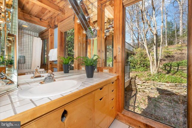 213 SHERWOOD RD, Cockeysville, MD 21030